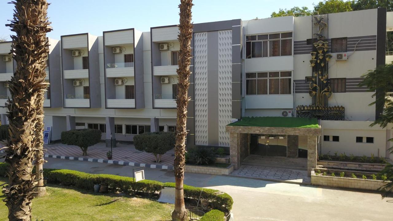 Jewel Assiut Hotel מראה חיצוני תמונה